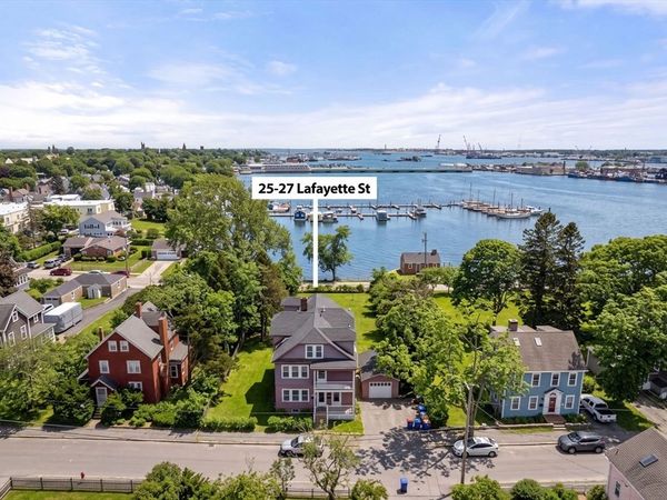 25-27 Lafayette St, Unit 1, Fairhaven, MA 02179