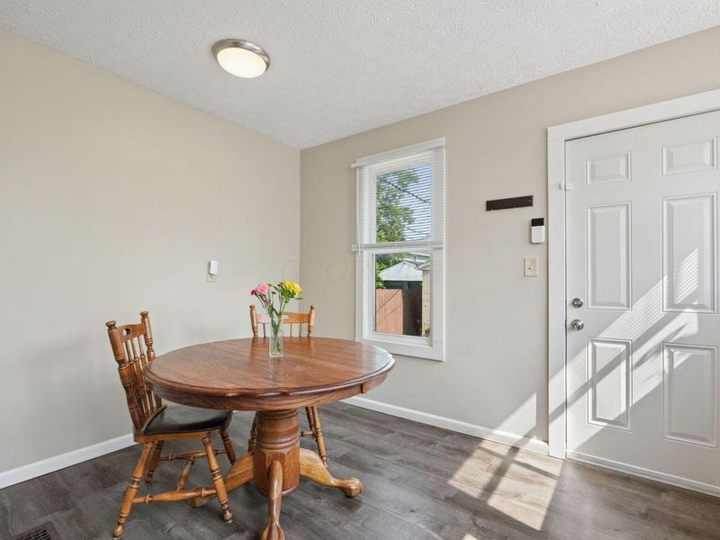 1124 E 21st Avenue, Columbus, OH 43211 Photo 17