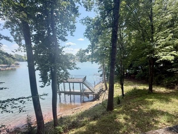 161 Browndale LN, Wirtz, VA 24184