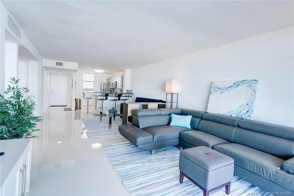 9940 S Ocean Drive, Unit 305, Jensen Beach, FL 34957 Photo
