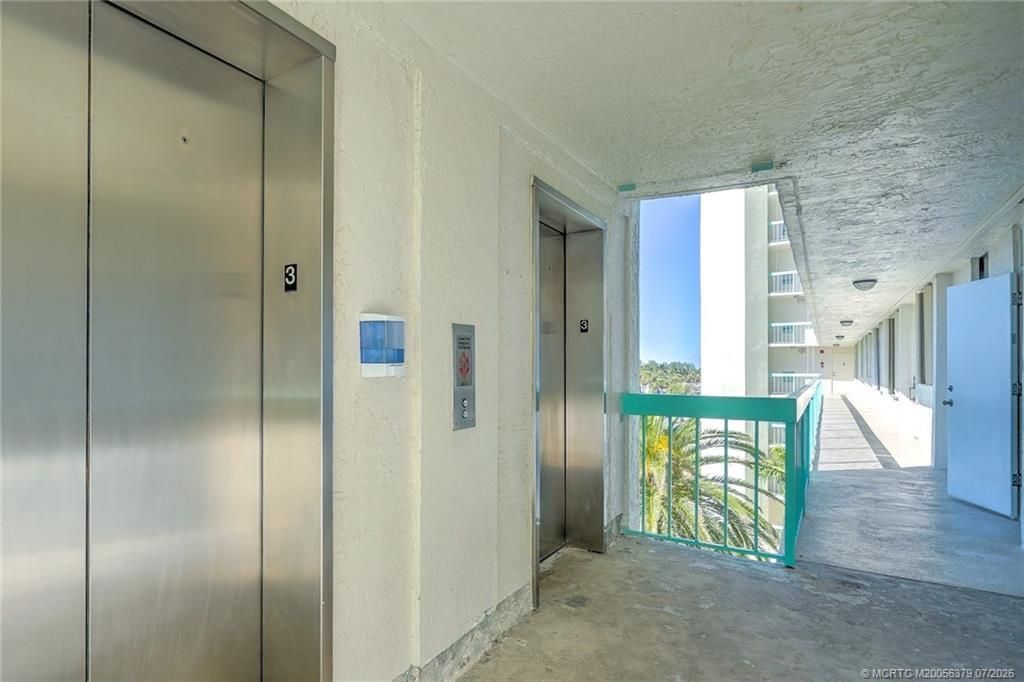 9940 S Ocean Drive, Unit 305, Jensen Beach, FL 34957 Photo