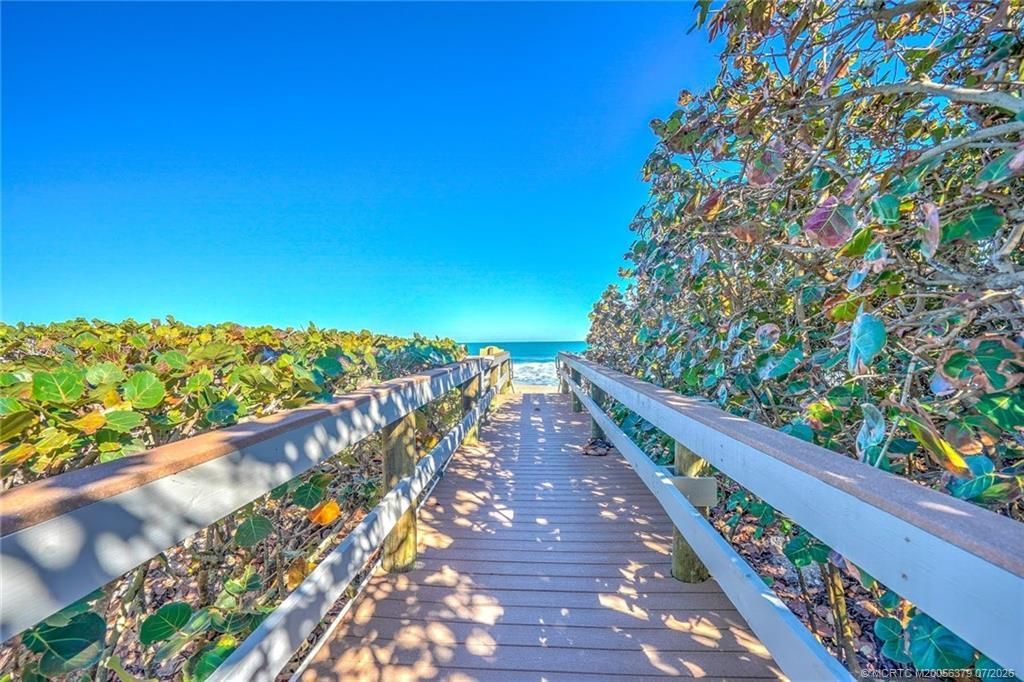 9940 S Ocean Drive, Unit 305, Jensen Beach, FL 34957 Photo