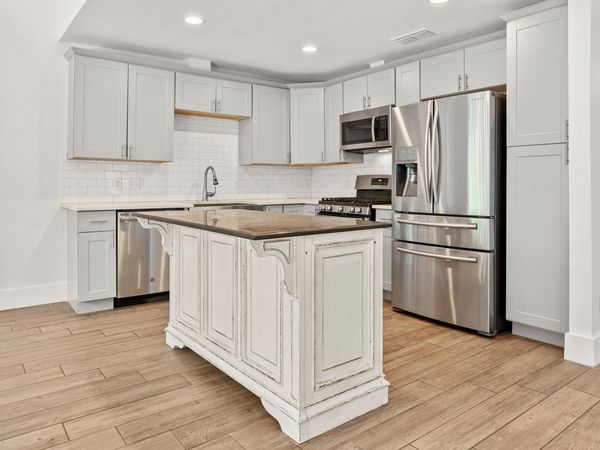 9445 Singing Quail DR , Austin, TX 78758