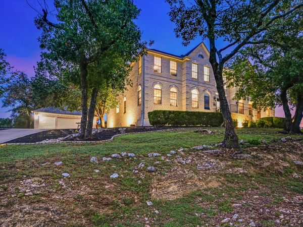 8802 Westminster GLN , Austin, TX 78730