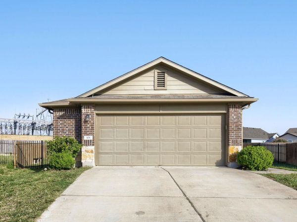 101 Blue Sage DR, Leander, TX 78628