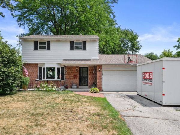720 S 124th St, West Allis, WI 53214