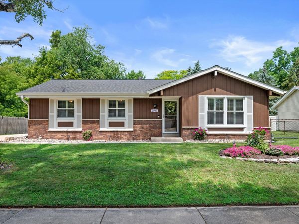 2040 Garland Ave, Waukesha, WI 53188