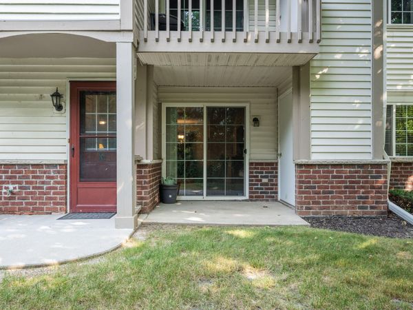 590 Pewaukee Rd, Unit C, Pewaukee, WI 53072