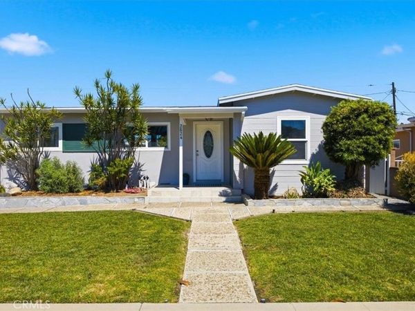 2824 Charlemagne Avenue, Long Beach, CA 90815