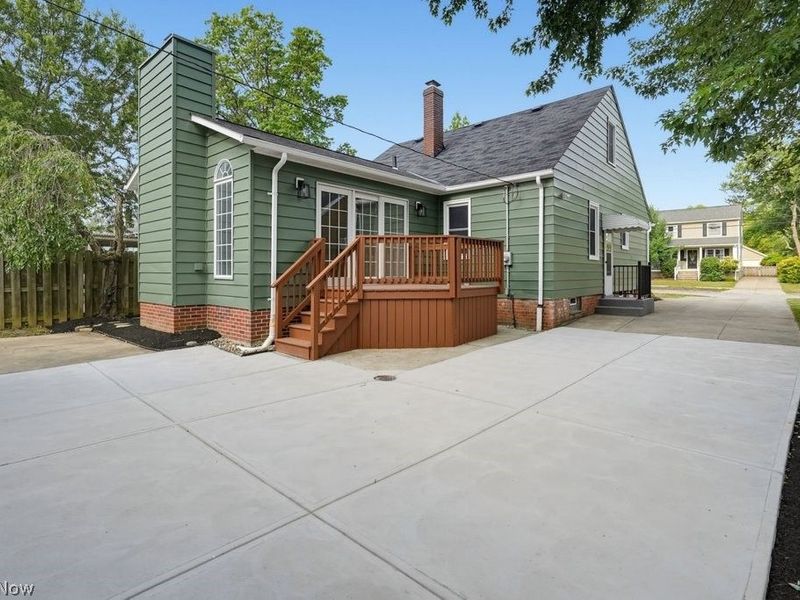 1257 Sunset Road, Mayfield Heights, OH 44124 Photo 4