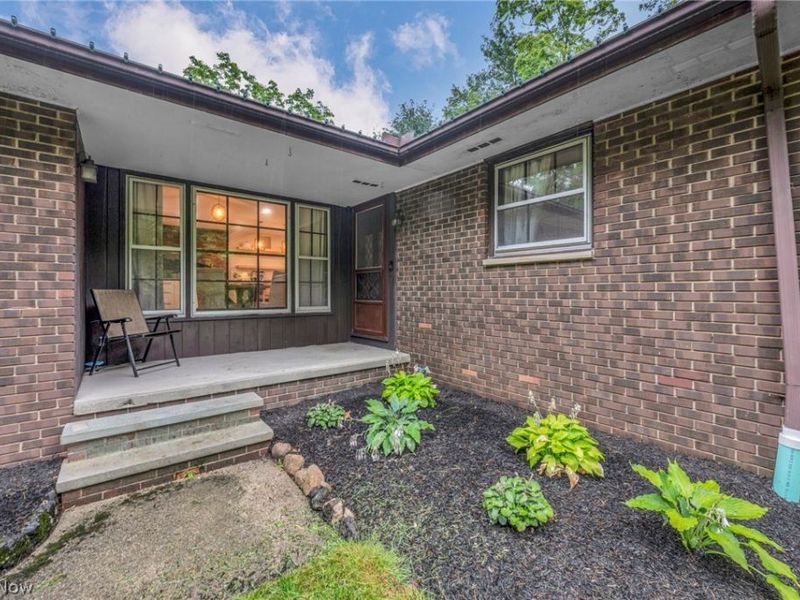 11523 Auburn Road, Chardon, OH 44024 Photo 3