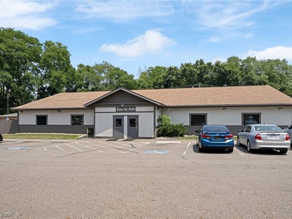 2700 Erie Street S, Massillon, OH 44646