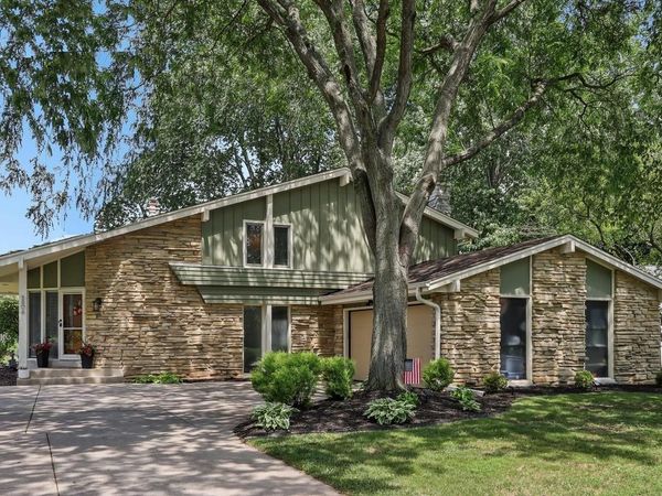 5806 Glen Flora DRIVE, Greendale, WI 53129