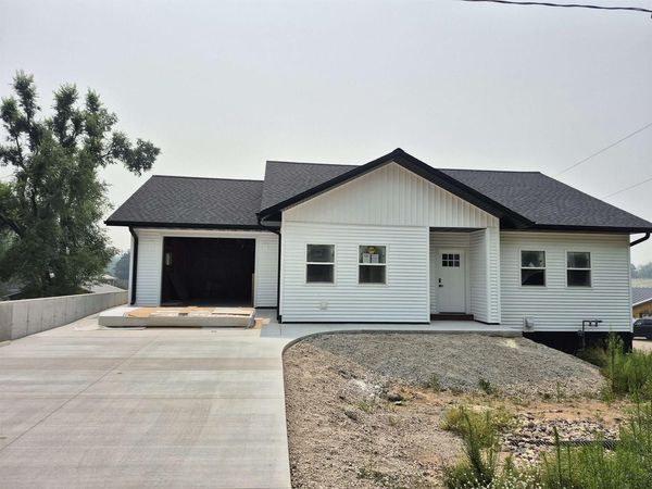 3040 OAK STREET, Nelsonville, WI 54458