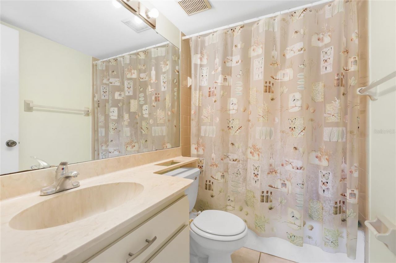 5683 Summerside Lane, Unit 25A, Sarasota, FL 34231 Photo