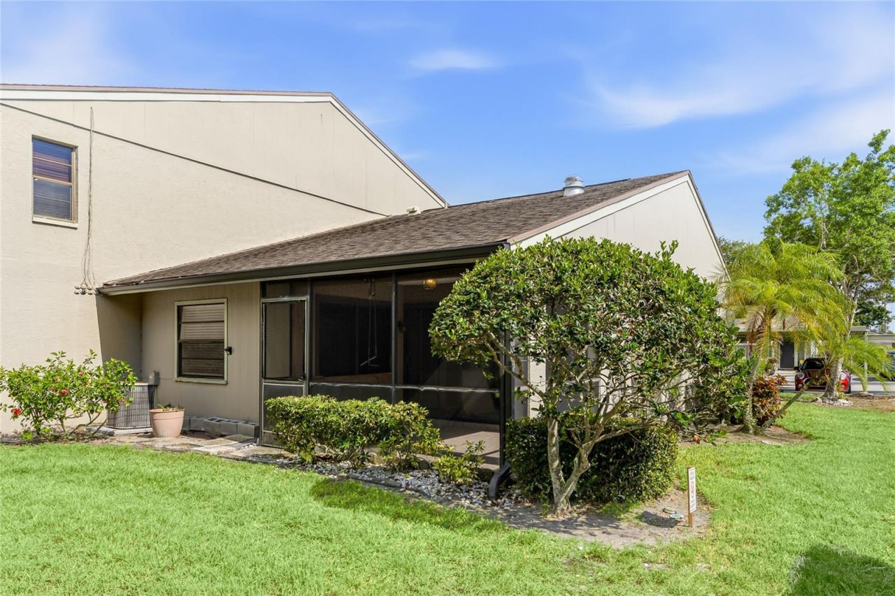 5683 Summerside Lane, Unit 25A, Sarasota, FL 34231 Photo
