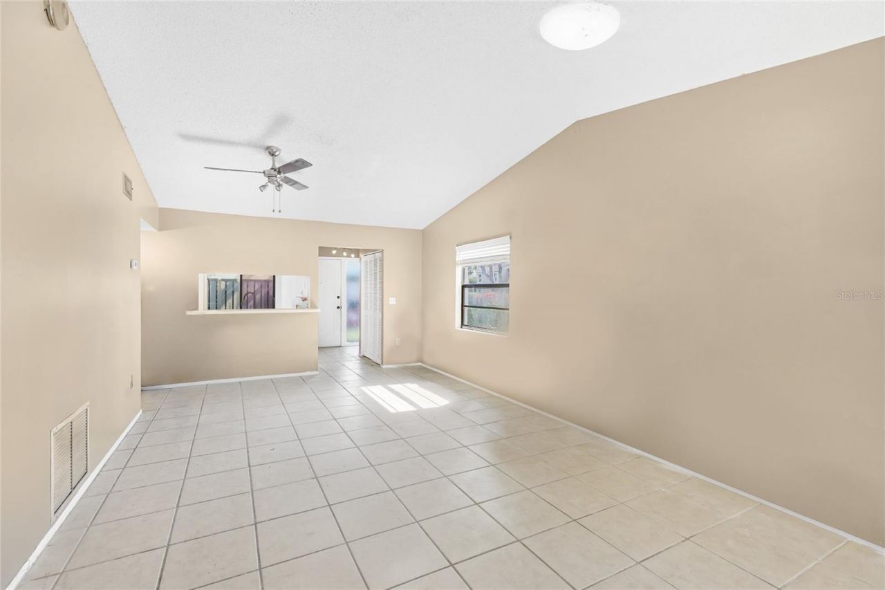 5683 Summerside Lane, Unit 25A, Sarasota, FL 34231 Photo