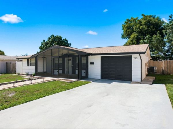 7631 HOLLYRIDGE DRIVE , NEW PORT RICHEY, FL 34653