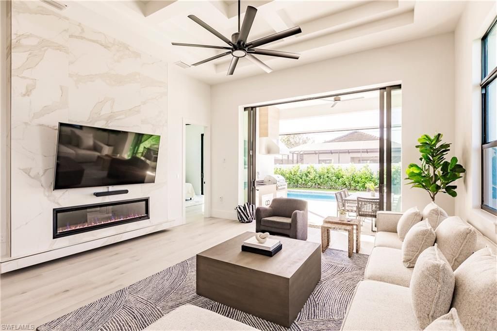 748 110th Ave N, Naples, FL 34108 Photo