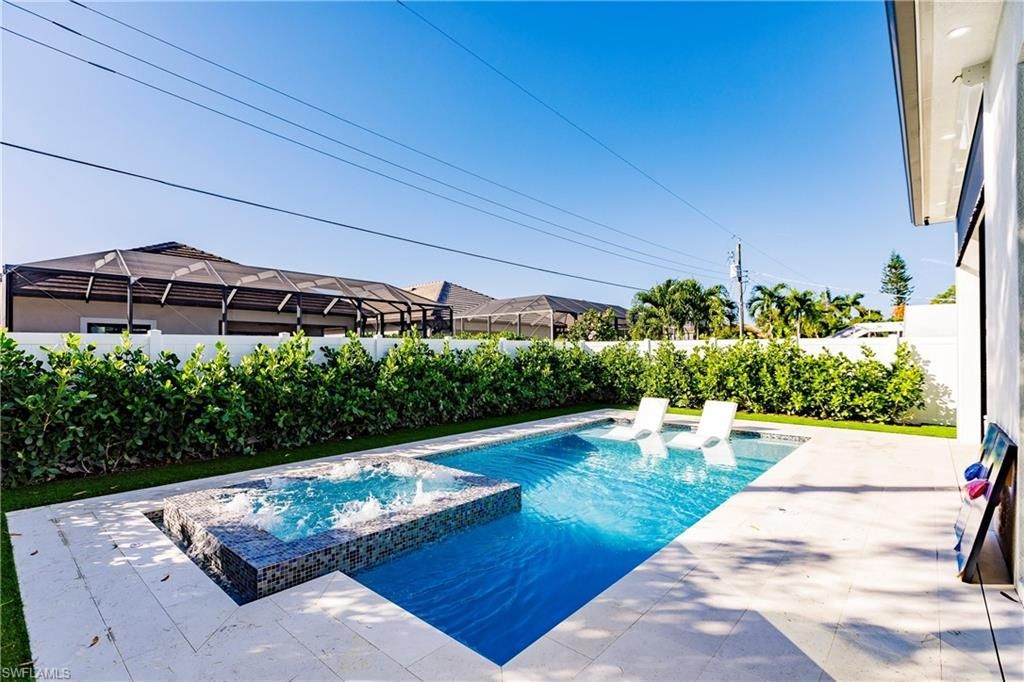 748 110th Ave N, Naples, FL 34108 Photo