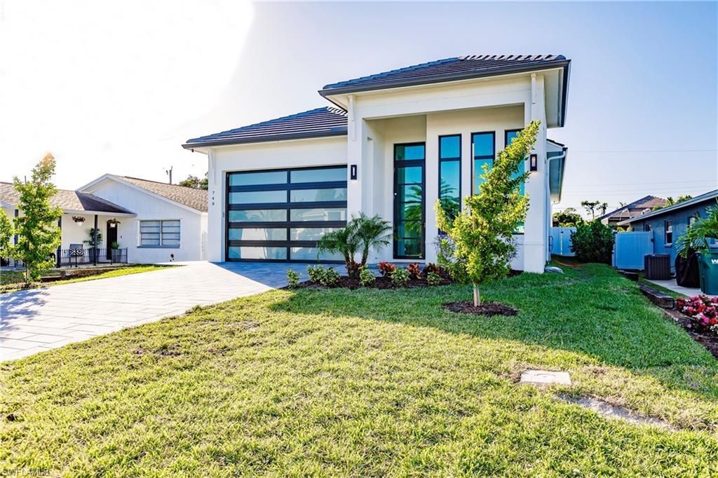 748 110th Ave N, Naples, FL 34108 Photo