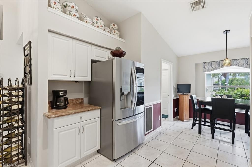 1768 Royal Cir , Unit 1402, Naples, FL 34112 Photo