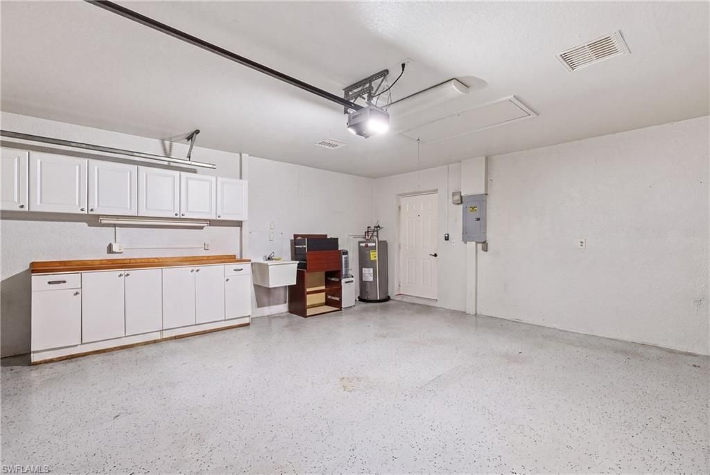 1768 Royal Cir , Unit 1402, Naples, FL 34112 Photo