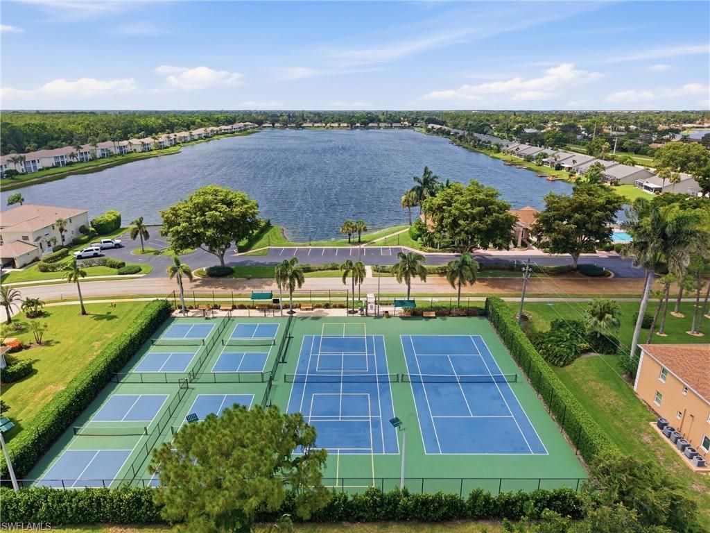 1768 Royal Cir , Unit 1402, Naples, FL 34112 Photo