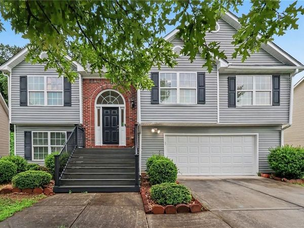 4227 Round Stone Trail , Snellville, GA 30039