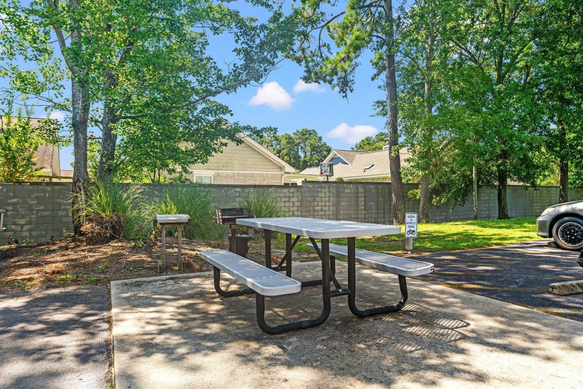 4713 Cobblestone Dr. Photo 26