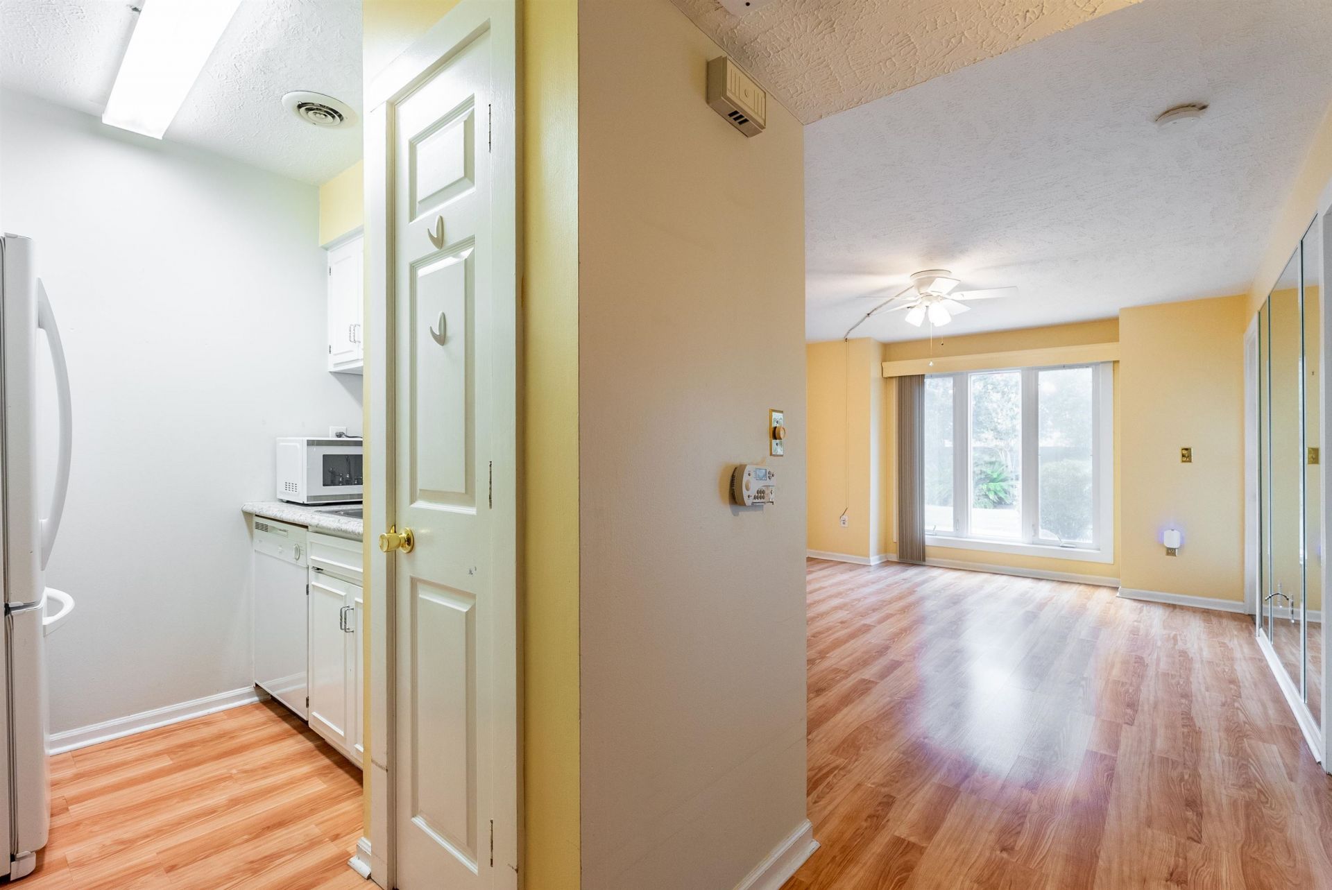 4713 Cobblestone Dr. Photo 4