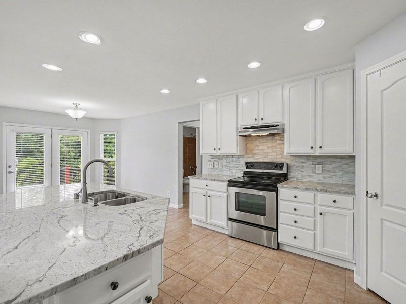 2324 Summerwoods Drive, Hebron, KY 41048 Photo 12