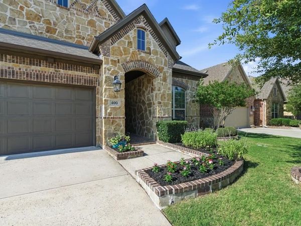 400 Ridgewood Drive, Lewisville, TX 75067