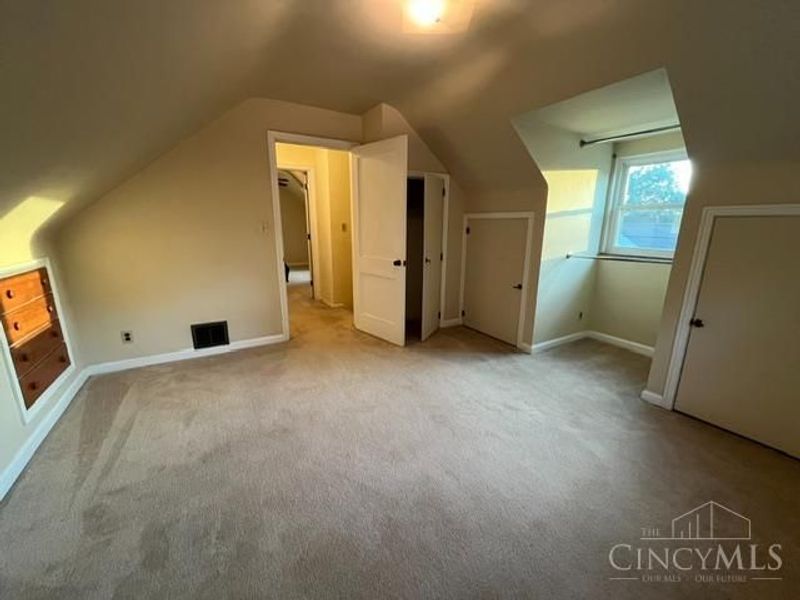 6825 Esther Lane, Madeira, OH 45243 Photo 16