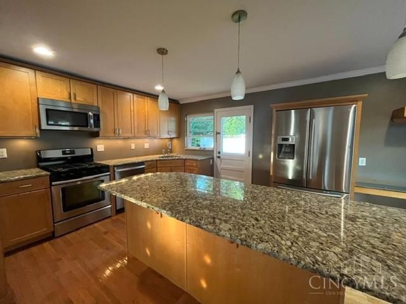 6825 Esther Lane, Madeira, OH 45243 Photo 6