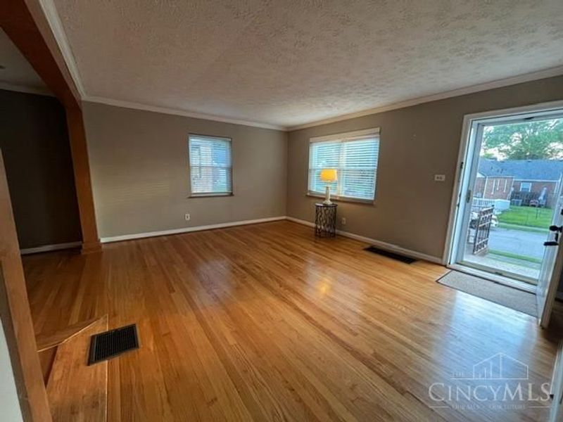 6825 Esther Lane, Madeira, OH 45243 Photo 9