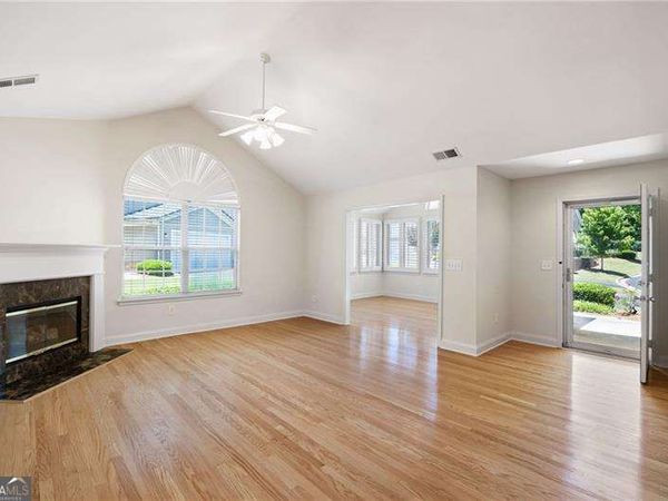 5276 Stone Village Circle, Unit 8, Kennesaw, GA 30152
