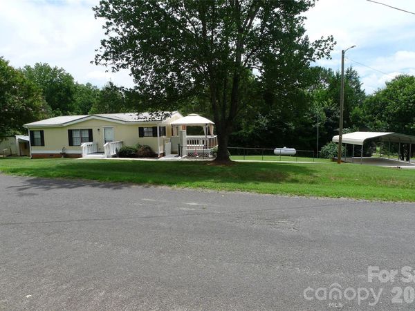 116 Hank Lesser Road , Mocksville, NC 27028