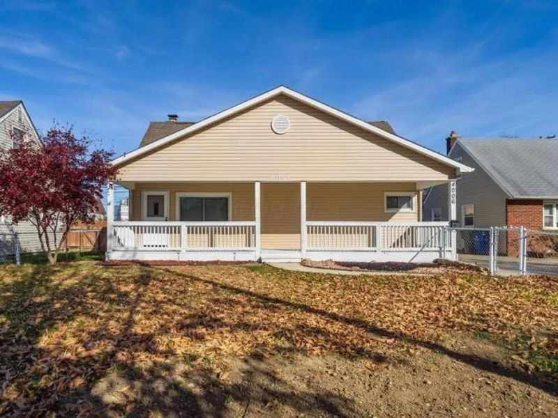4006 Halsey , Columbus, OH 43228 Photo 1