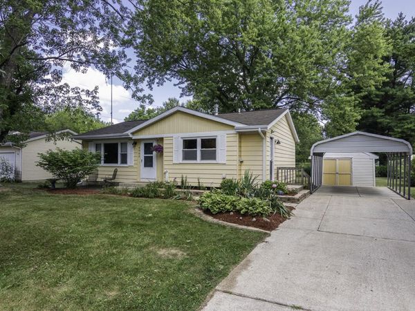 4903 E T U Avenue, Vicksburg, MI 49097