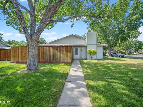 1029 Brooktree Drive, Unit 4, Sparks, NV 89434