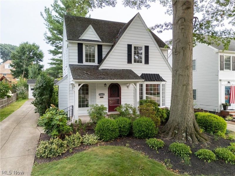 20701 Beachwood Drive, Rocky River, OH 44116 Photo 1
