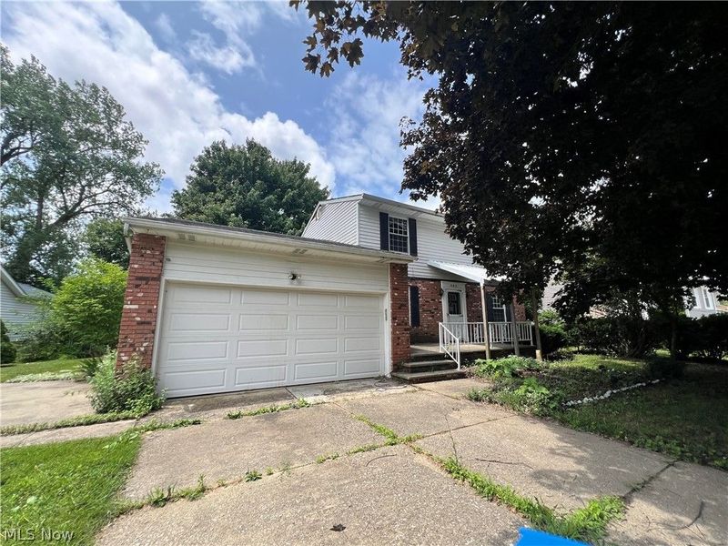 203 W Parkway Drive, Madison, OH 44057 Photo 2