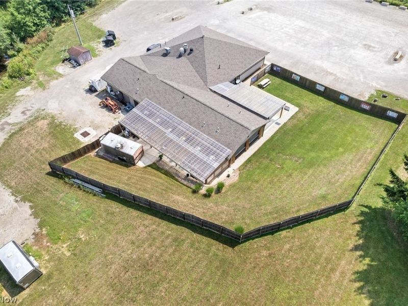 1409 Bison Street NW, Massillon, OH 44647 Photo 3