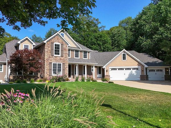 3703 Westbeech Court, Hudsonville, MI 49426