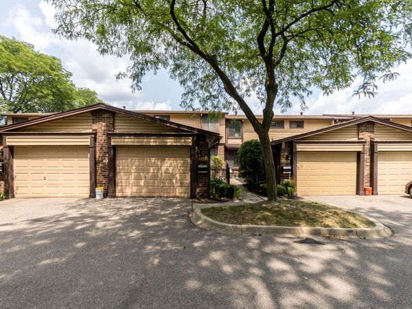 32143 W 12 Mile Road, Farmington Hills, MI 48334