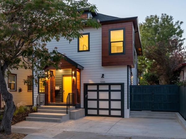 546 61St St , Oakland, CA 94609