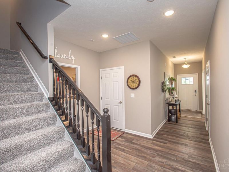1686 Glade Valley Drive, Washington Township, OH 45458 Photo 9