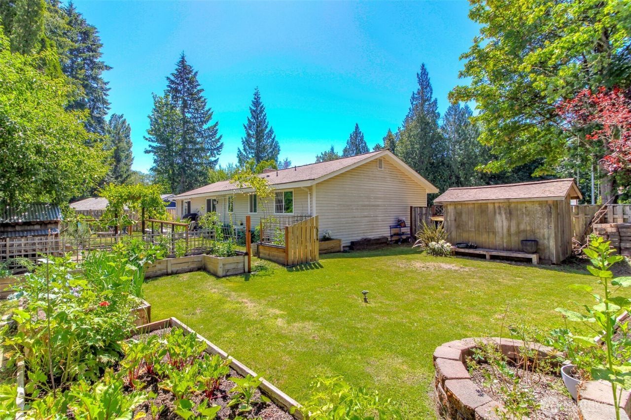 737 NW Firglade Drive, Bremerton, WA 98311