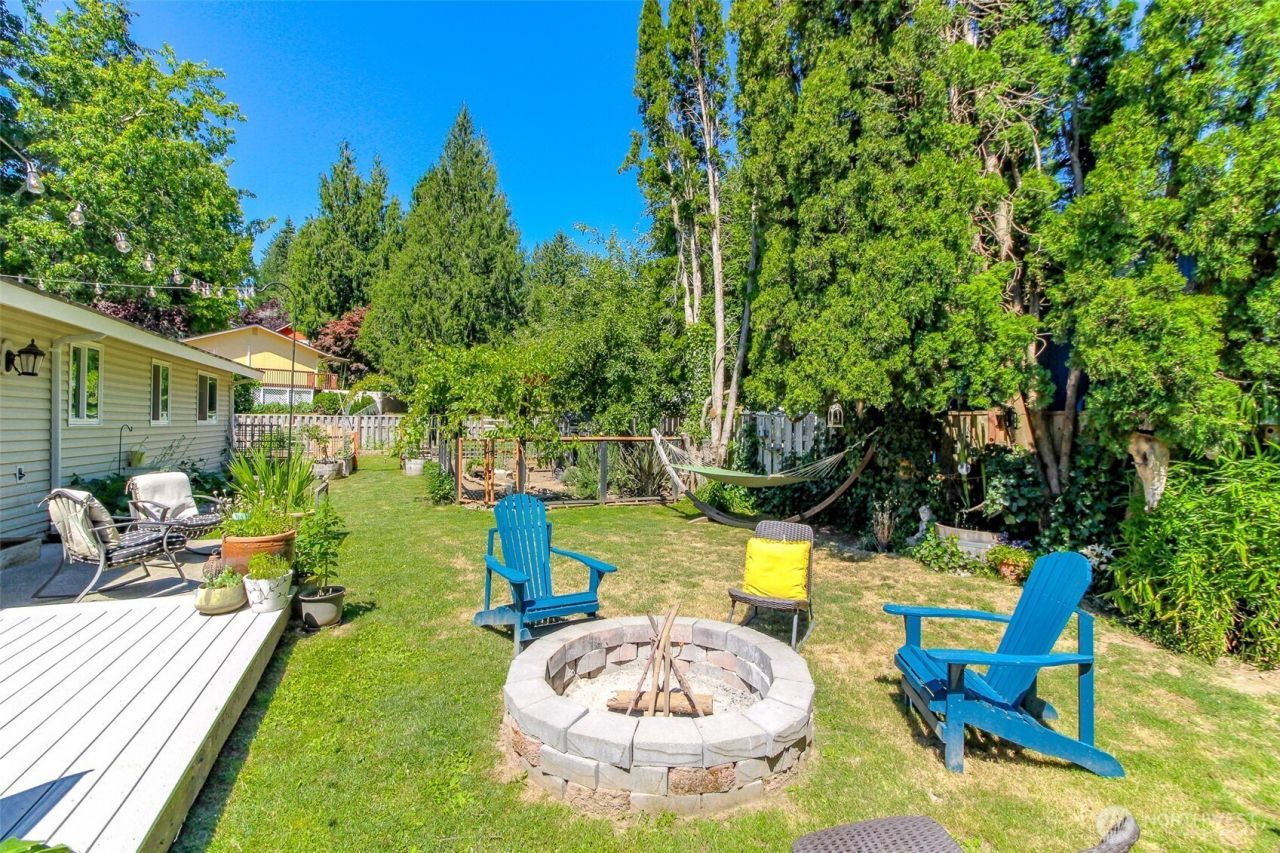737 NW Firglade Drive, Bremerton, WA 98311